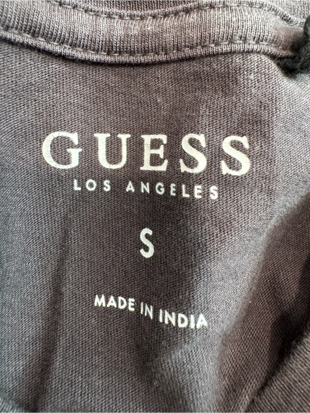 Guess  Embroidered Tiger Graphic T-Shirt Black men’s Size Small - Picture 3 of 3